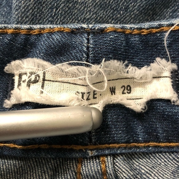Free People skinny jeans, size 29 - Picture 7 of 7